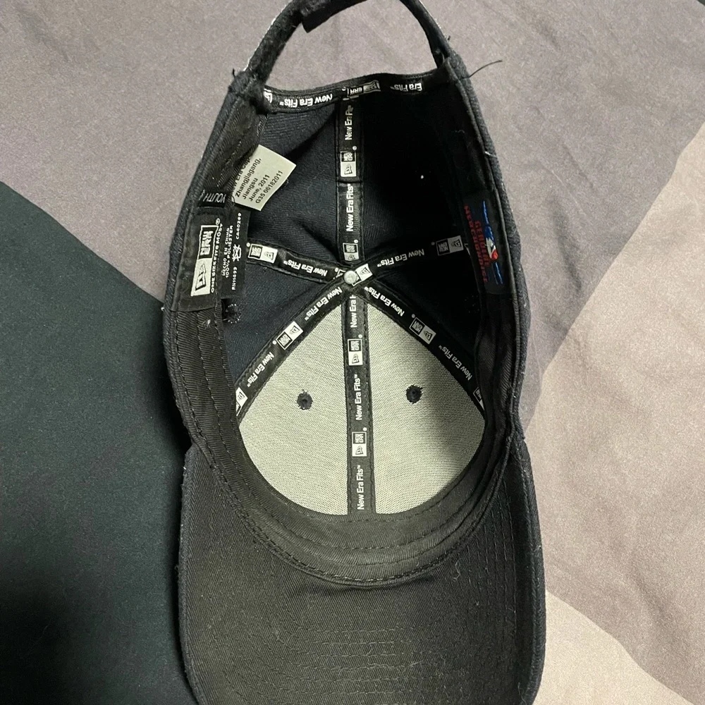 Hat - Picture 3 of 4